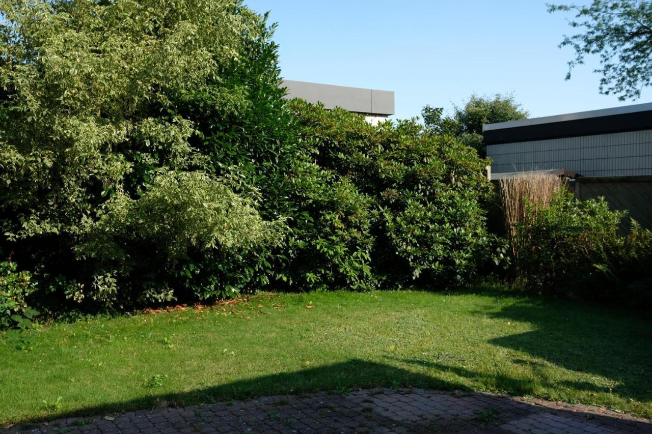 Ruhiges Haus Mit Privatem Garten Halstenbek Eksteriør bilde